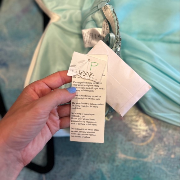 Ethereal Gown - Picture 11 of 16